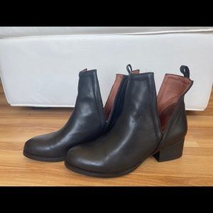 Jeffery Campbell black booties size 8